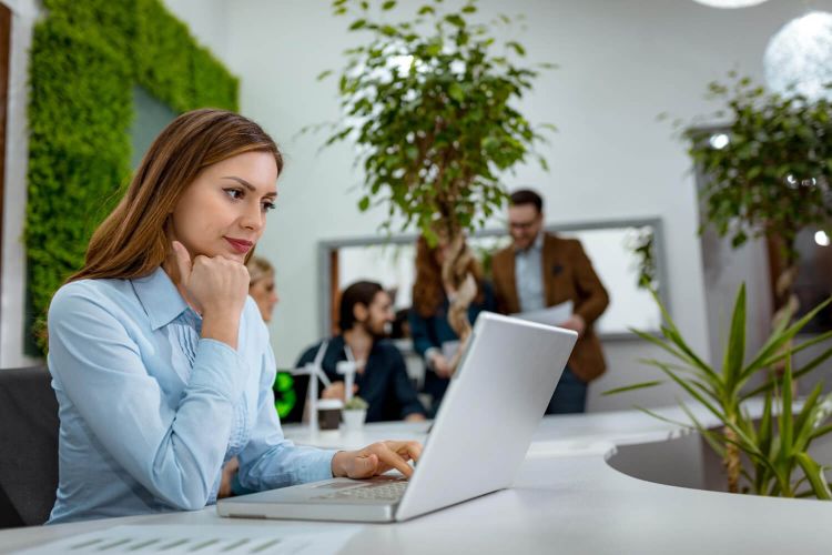   Jaką formę księgowości w e-commerce wybrać: pełną czy uproszczoną?