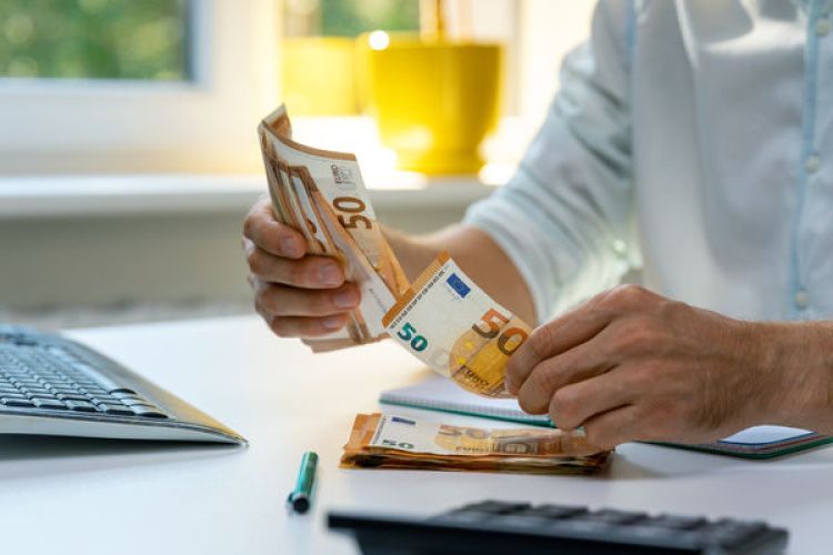   Ryczałtowy charakter wynagrodzenia powoduje, że nie liczy się rozmiaru nakładów, czy też sposób osiągnięcia efektu, lecz sam efekt, rozumiany jako rezultat