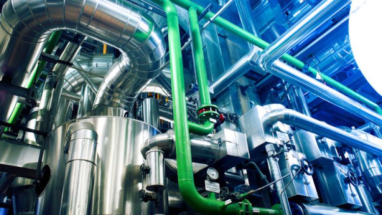 Odmowa podpisania umowy z powodu wzrostu cen paliw – wskazówki dla zamawiającego 