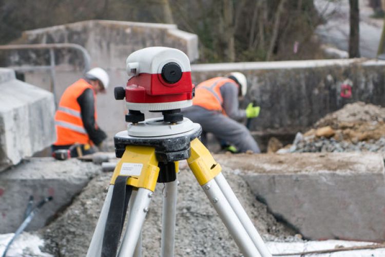 Roboty zamienne w umowie Pzp – na jakiej podstawie można je zlecić?
