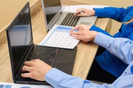 Zmiana sankcji z art. 5k a termin ofert – jak długo przedłużyć?