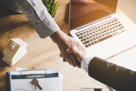 Tryb zamówienia z wolnej ręki – dowiedz się, jak wygląda procedura