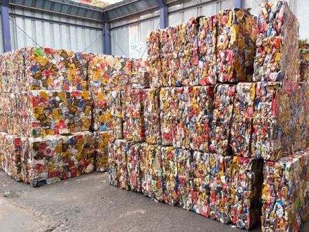 Zamawiający ma prawo wyboru – czy przeprowadzi postępowanie na całość zamówienia, w tym przypadku: odbiór, transport i zagospodarowanie odpadów